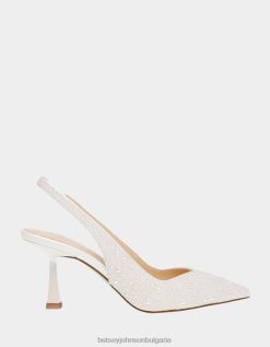 Кларк слонова костBetsey Johnson Жени обувки B002P75